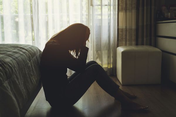 What You Need To Know About the Early Signs of Depression